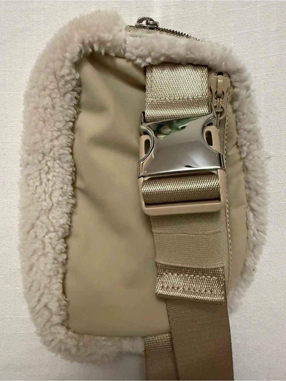 Lululemon Everywhere Belt Bag 1L